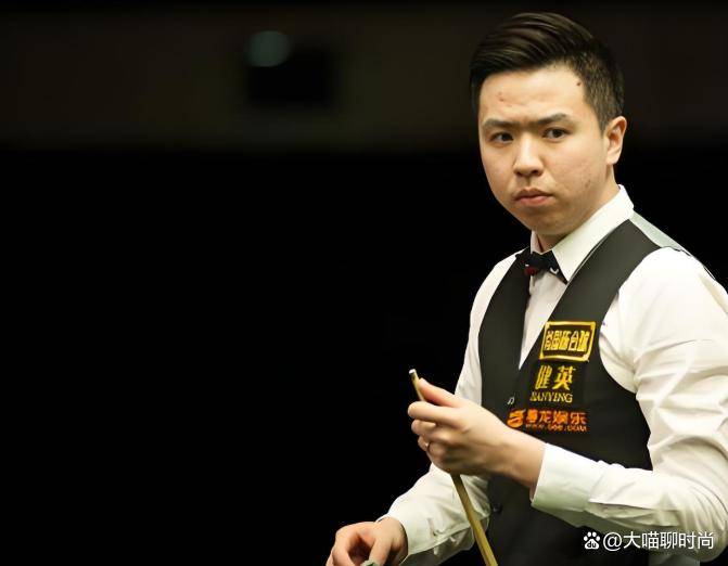 现出了超凡 现出了超凡